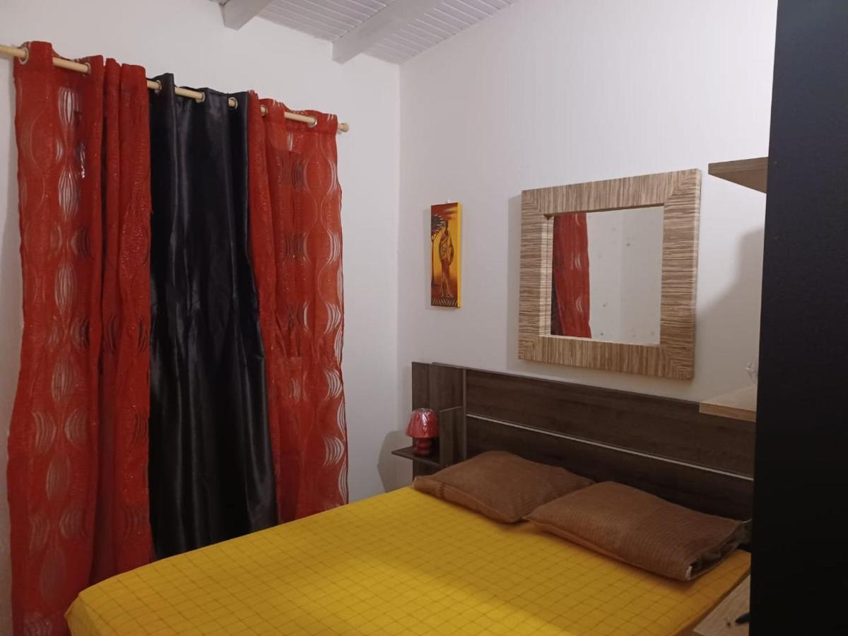 Вилла Charmant Bungalow Du Moule Ле-Муль Экстерьер фото