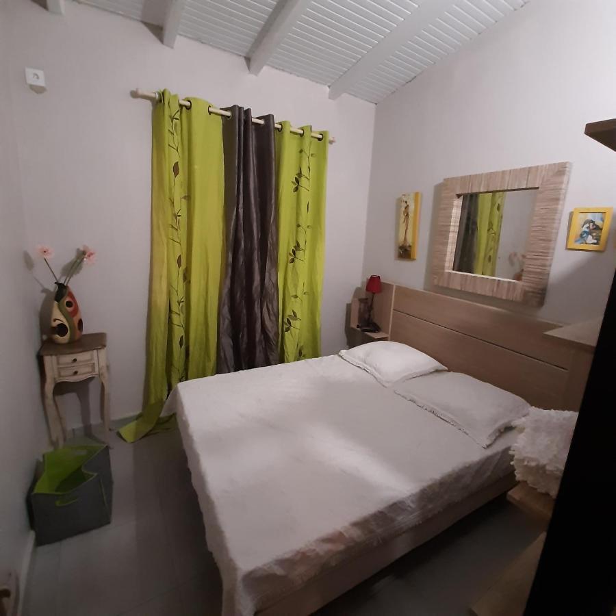 Вилла Charmant Bungalow Du Moule Ле-Муль Экстерьер фото